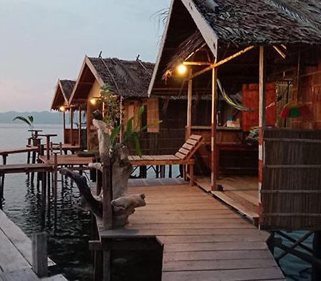 Mawar Homestay Besir Zewnętrze zdjęcie