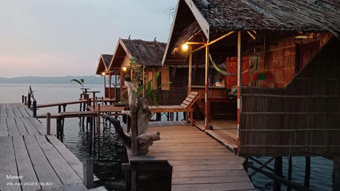 Mawar Homestay Besir Zewnętrze zdjęcie